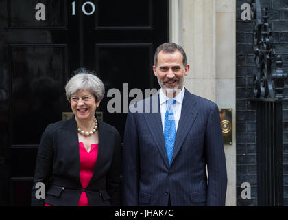 Londra, Regno Unito. 13 luglio 2017. Il Re di Spagna, Felipe VI, incontra il Primo Ministro britannico Theresa Maggio al 10 di Downing Street Foto Stock