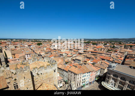 Vista in elevazione dei tetti di narbone città vecchia, Francia. Foto Stock