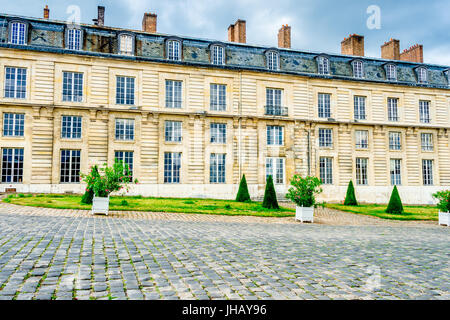 Il Parc de Saint-Cloud si trova sul sito dell'Château de Saint-Cloud, una residenza di famiglie reali e imperiali del 16th secolo. Foto Stock