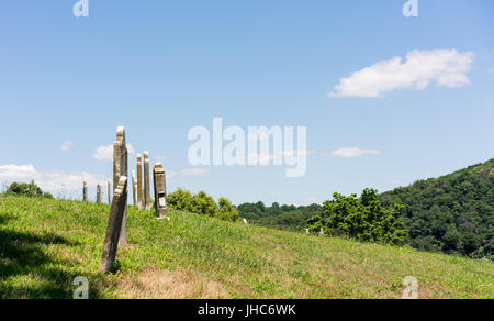 Vecchie coperte di muschio lapidi al harpers Ferry Foto Stock