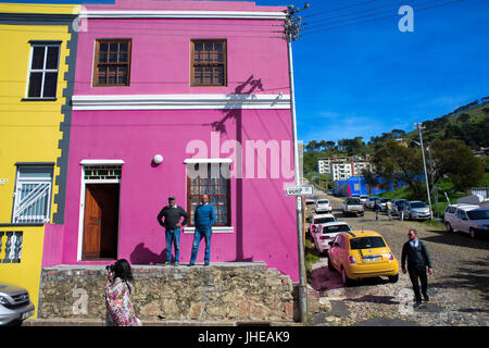 Gli edifici colorati case in Bo-Kaap, Quartiere Malay, Cape Town, Western Cape, Sud Africa Foto Stock