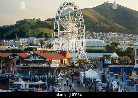 Ruota panoramica Ferris, il Waterfront, Città del Capo, Sud Africa e Africa Foto Stock