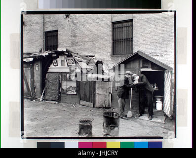 Capanne e disoccupati, West Houston e Mercer Street, Manhattan (NYPL b13668355-482800) Foto Stock