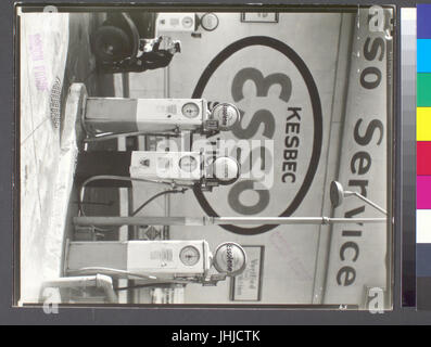 La stazione di benzina, decimo Avenue e la 29th Street, Manhattan (NYPL b13668355-482728) Foto Stock