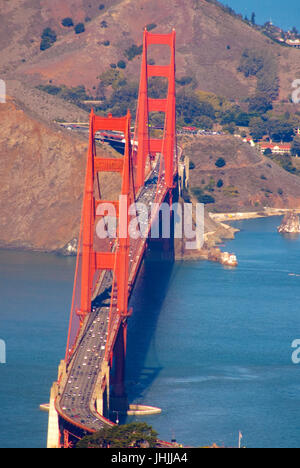 Volando sopra la California in un Cessna motore unico piano. Foto Stock