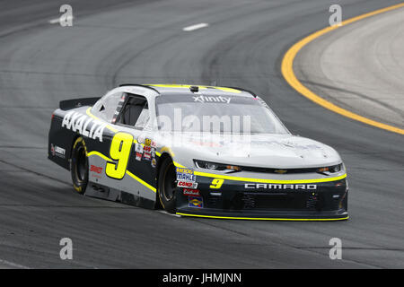 Loudon, NH, Stati Uniti d'America. 14 Luglio, 2017. Luglio 14, 2017 - Loudon, NH, STATI UNITI D'AMERICA: William Byron (9) prende il via alla pratica per la Overton 200 in New Hampshire Motor Speedway in Loudon, NH. Credito: Justin R. Noe Asp Inc/ASP/ZUMA filo/Alamy Live News Foto Stock