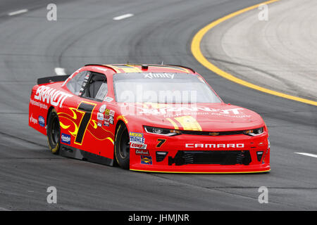 Loudon, NH, Stati Uniti d'America. 14 Luglio, 2017. Luglio 14, 2017 - Loudon, NH, STATI UNITI D'AMERICA: Justin Allgaier (7) prende il via alla pratica per la Overton 200 in New Hampshire Motor Speedway in Loudon, NH. Credito: Justin R. Noe Asp Inc/ASP/ZUMA filo/Alamy Live News Foto Stock