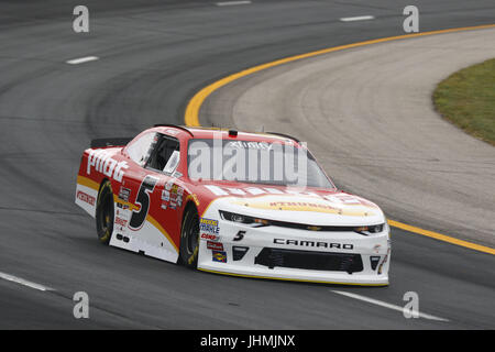 Loudon, NH, Stati Uniti d'America. 14 Luglio, 2017. Luglio 14, 2017 - Loudon, NH, STATI UNITI D'AMERICA: Michael Annett (5) prende il via alla pratica per la Overton 200 in New Hampshire Motor Speedway in Loudon, NH. Credito: Justin R. Noe Asp Inc/ASP/ZUMA filo/Alamy Live News Foto Stock