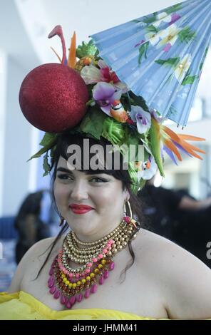 Los Angeles, California, USA. 14 Luglio, 2017. Ventilatori e cosplayers frequentare il D23 ventola Expo convenzione presso il Centro Congressi di Anaheim, in California, il 14 luglio 2017. Credito: Ringo Chiu/ZUMA filo/Alamy Live News Foto Stock