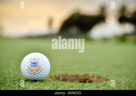 Un altro bel giorno a Kota Seriemas Golf & Country Club. Cielo blu chiaro tutto il giorno significa abbondanza di golf per i nostri locali e gli ospiti stranieri. Foto Stock