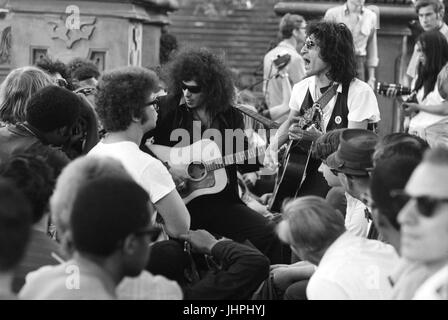 David Peel (con giubbotto senza maniche) nel parco centrale 1969 Foto Stock