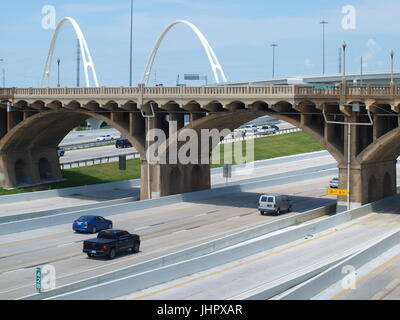 Il nuovo progetto a ferro di cavallo Interchange Foto Stock