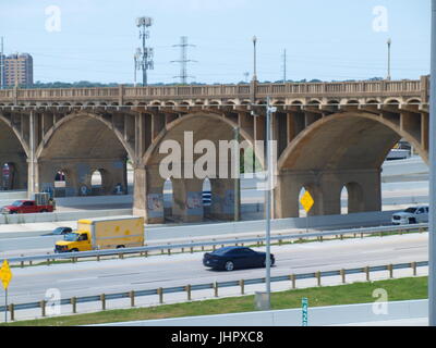 Il nuovo progetto a ferro di cavallo Interchange Foto Stock