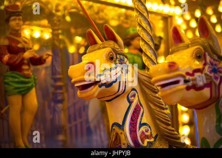 Giostra cavalli Fairground Ride Foto Stock