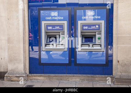 Le macchine di contanti presso la banca di Halifax,York,l'Inghilterra,UK Foto Stock