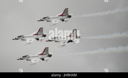 Il 2017 Royal International Air Tattoo, RIAT17, RAF Fairford, Gloucestershire, Inghilterra - uno dei più grandi del mondo airshows. Credito: Malcolm Park Foto Stock