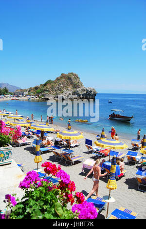 Mazzaro Beach, Taormina, Provincia di Messina, Sicilia, Italia Foto Stock