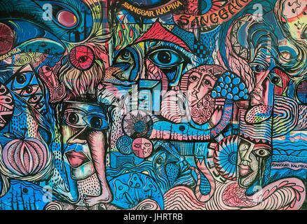 Coloratissimo graffito su una parete, Yogyakarta, Java, Indonesia Foto Stock