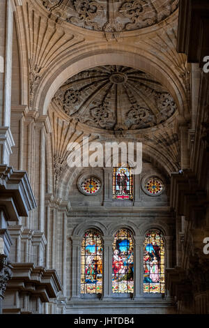 MALAGA, Andalusia/SPAGNA - luglio 5 : Vista interna della Cattedrale della incarnazione in Malaga Costa del Sol Spagna il 5 Luglio 2017 Foto Stock