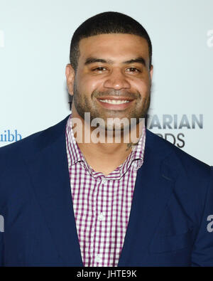 Shawne Merriman partecipa al terzo anno umanitario dello Sport LA LIVE NOVO Los Angeles luglio 11,2017. Foto Stock