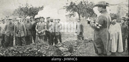 I soldati tedeschi caduti di seppellimento, Belgio Foto Stock