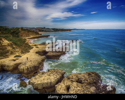 Algarve Portogallo: antenna UAV foto della costa Foto Stock