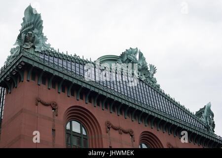 La parte superiore del Harold Washington Library Center in Chicago, IL, Stati Uniti d'America. Foto Stock