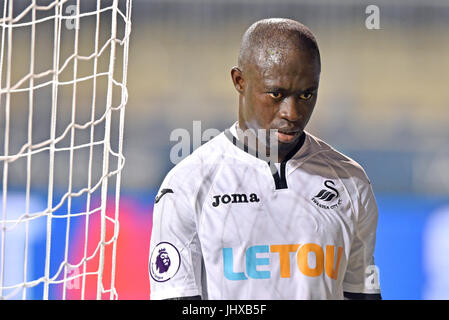 Chester, Pennsylvania, USA. Il 15 luglio 2017. Swansea City avanti MODOU BARROW mostrato durante un internazionale amichevole giocata a Talen Energy Stadium di Chester, PA. Swansea e l'Unione europea ha giocato per un 2-2 a. Credito: Ken Inness/ZUMA filo/Alamy Live News Foto Stock