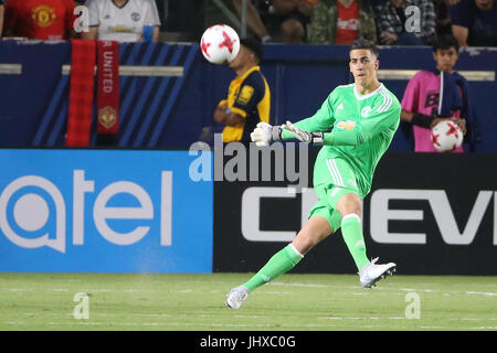 Luglio 15, 2017: Manchester United portieri Joel Pereira (40) calci la palla in gioco nel gioco tra il Manchester United vs la galassia, Club Team cordiale, Centro StubHub, Carson, CA. Stati Uniti d'America. Fotografo: Pietro Joneleit/Cal Sport Media Foto Stock