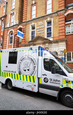 Bambini ambulanza parcheggiata fuori Great Ormond Street Hospital, Great Ormond Street, Bloomsbury, London, Regno Unito Foto Stock