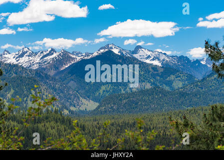 Affacciato su montagne della Ponderosa Pines Scenic Byway Foto Stock