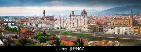 Panorama di Firenze dal Piazzale Michelangelo, Firenze, Toscana, Italia, Europa Foto Stock