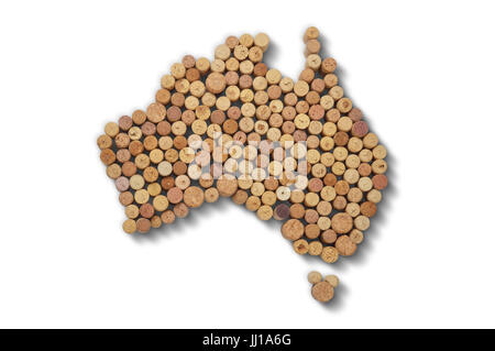 Paesi produttori di vino - mappe di vino i tappi di sughero. Mappa di Australia su sfondo bianco. Percorso di clipping incluso. Foto Stock