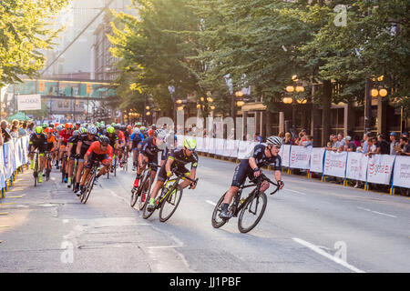 Il relè di livello globale Gastown Grand Prix corsa di ciclismo evento. Gastown, Vancouver, British Columbia, Canada. Foto Stock