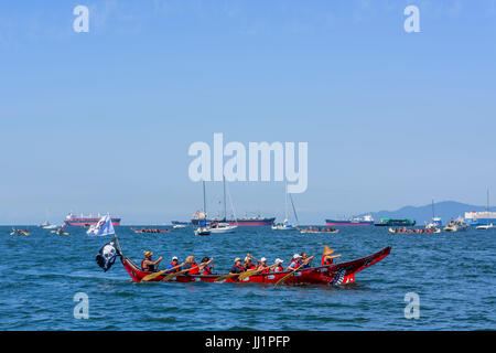 Raduno di canoe, Canada 150+, Hadden Park / Vanier Park, Vancouver, British Columbia, Canada. Foto Stock