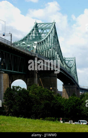 Montreal, Canada, 16 luglio,2017.Jacques Cartier ponte che attraversa il fiume St-Lawrence in Montréal, Québec.Credit:Mario Beauregard/Alamy Live News Foto Stock