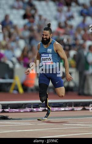 Stratford, UK. 17 lug 2017. Michail Seitis (GRE) nella mens 400m T44. Mondo para di atletica. London Olympic Stadium. Queen Elizabeth Olympic Park. Stratford. Londra. Regno Unito. Credito: Sport In immagini/Alamy Live News Foto Stock