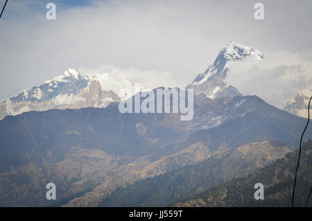 Annapurna massiccio in Nepal centrosettentrionale. Popolare destinazione trekking Foto Stock