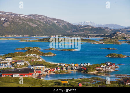 Bella estate vista panoramica di sommaroy isola in Norvegia Foto Stock
