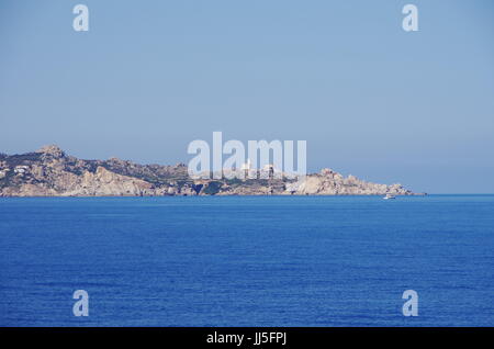 Vista di Santa Teresa di Gallura, Sardegna. Santa Teresa porta è collegata a Bonifacio in Corsica Foto Stock