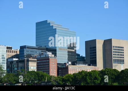 Il West End di Boston, Massachusetts come si vede dal Fiume Charles Foto Stock