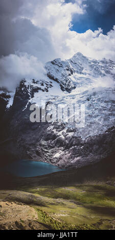 Ausangate glaciale gamma di montagna & laghi, Perù Foto Stock