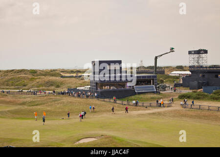 Southport, Regno Unito. 19 Luglio, 2017. Il TV complessi a Royal Birkdale Golf Club durante la 146Open Golf Championship Credito: Motofoto/Alamy Live News Foto Stock