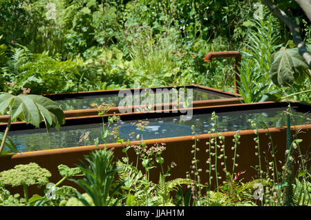 Il Zoe sfera Giardino di ascolto ad RHS Chelsea Flower Show 2017 progettato da James Alexander Sinclair Foto Stock