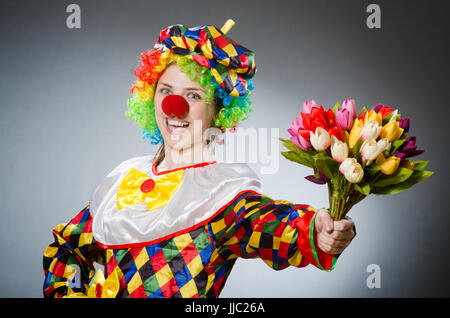 Funny clown nel concetto di comico Foto Stock