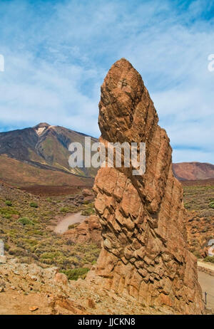 Vista di alta roccia di el parco nazionale del teide tenerife Foto Stock