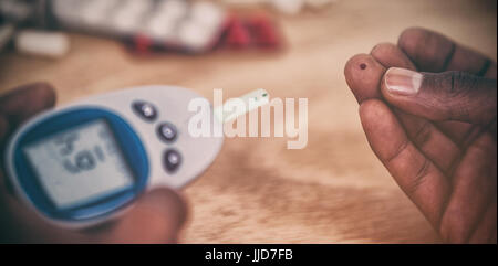 Immagine composita del glucometro Foto Stock