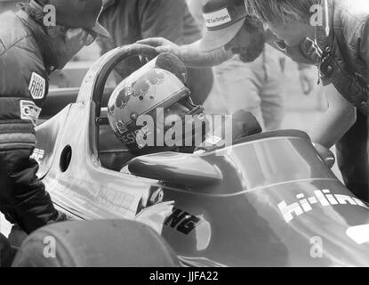 Femmina driver racing desiderio Wilson a Silverstone British Grand Prix 1980 dove lei non è riuscito a qualificarsi per la gara. Foto Stock