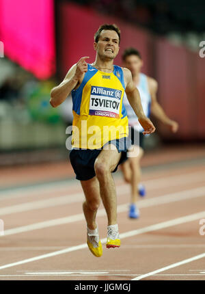 Per l'Ucraina Ihor Tsveitov vince il Uomini 200m T35 Final durante il giorno sei del 2017 World Para di Atletica a Londra Stadium. Stampa foto di associazione. Picture Data: mercoledì 19 luglio, 2017. Vedere PA storia atletica par. Foto di credito dovrebbe leggere: Paul Harding/filo PA. Restrizioni: solo uso editoriale. Nessuna trasmissione di suoni o immagini in movimento e nessun video di simulazione Foto Stock