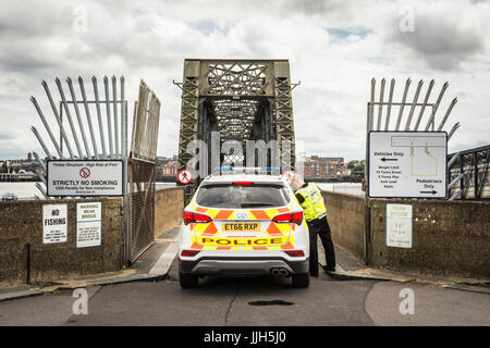 Servizio di traghetto passeggeri Tilbury sul Tamigi, Essex, Regno Unito Foto Stock